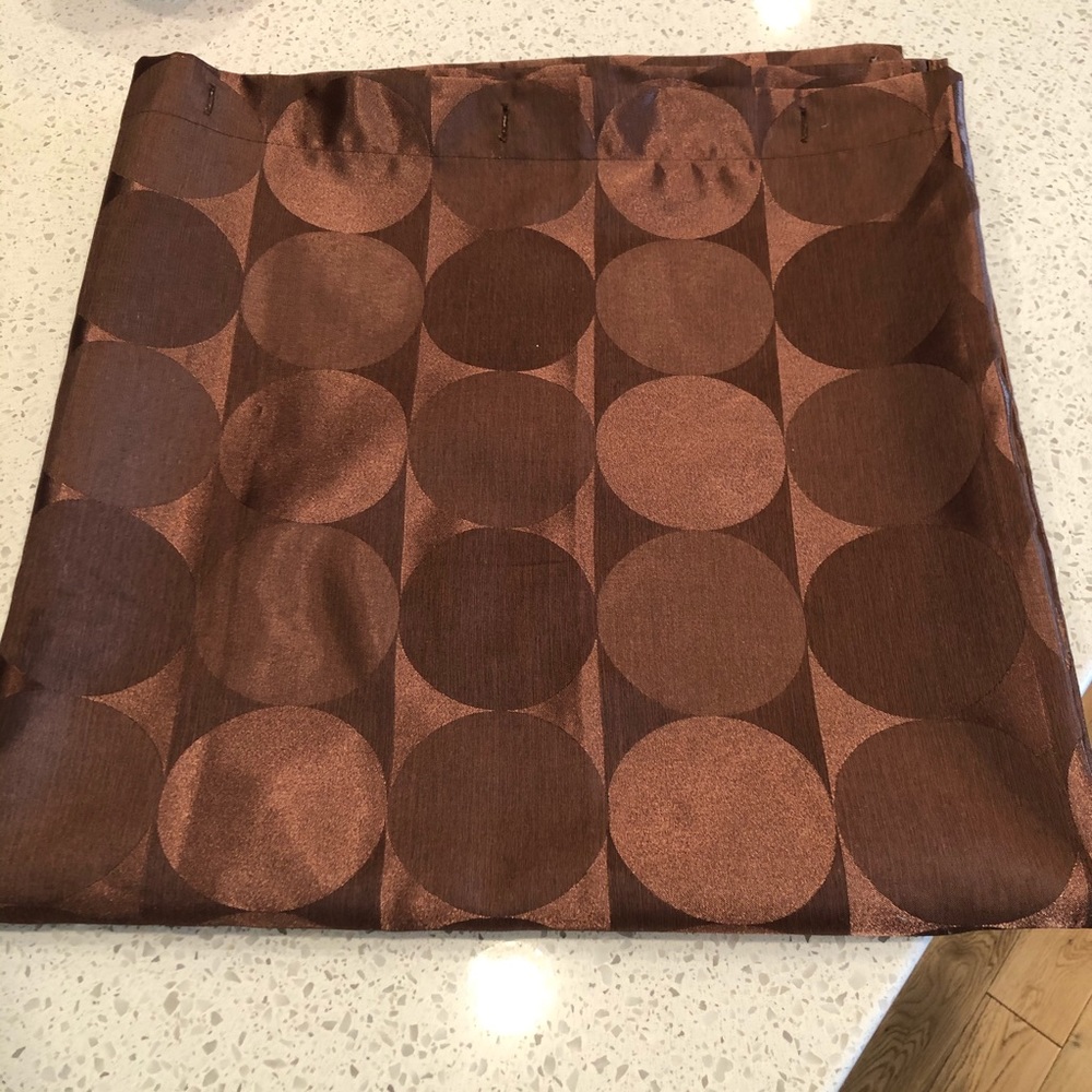 Shower Curtain | Brown | Circle Pattern
